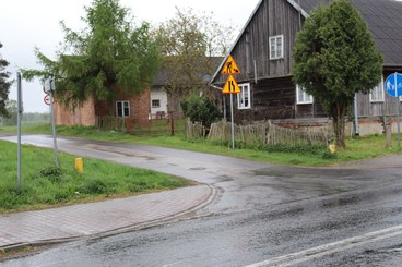 Gmina Mokrsko zyska kolejną nową drogę – tym razem w Krzyworzece